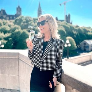 Meet your Posher, Katie